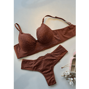 SET OF MICROFIBER REINFORCED WITH LACE